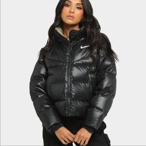 Nike Sportswear Down-Fill Puffer Jacket EUC